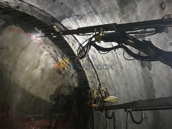 Install Self-Drilling Rock Bolts in Tunnels