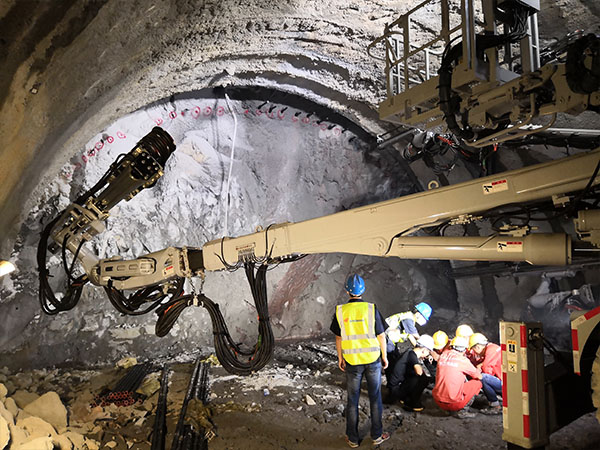 Selecting the Right Self-Drilling Rock Bolt