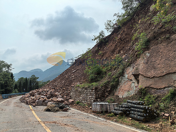 Self-Drilling Anchor Bolts with Protective Mesh