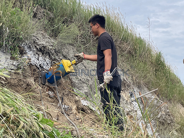 Self-drilling Anchor Pull-out Test