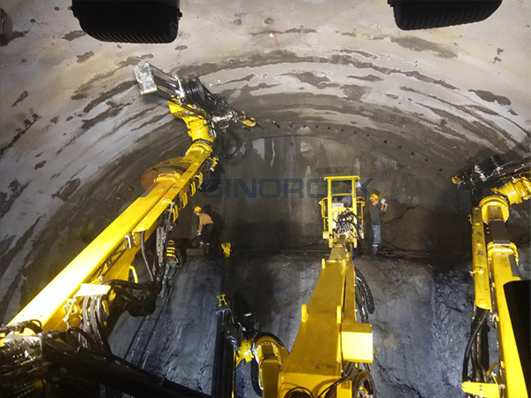 Zhenwan High-Speed Railway, Badong Tunnel, China