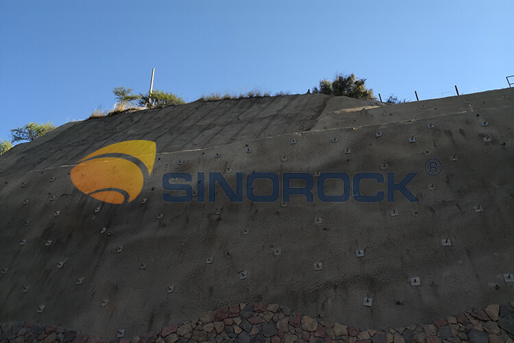 Slope Support of Expressway in Santiago - R32 self-drilling rock bolt