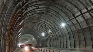 The Cause Analysis of Tunnel Deformation